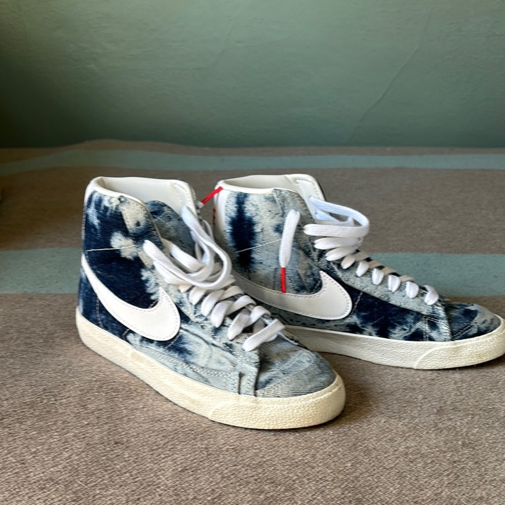 Nike Tie-Dye High-Top Sneakers